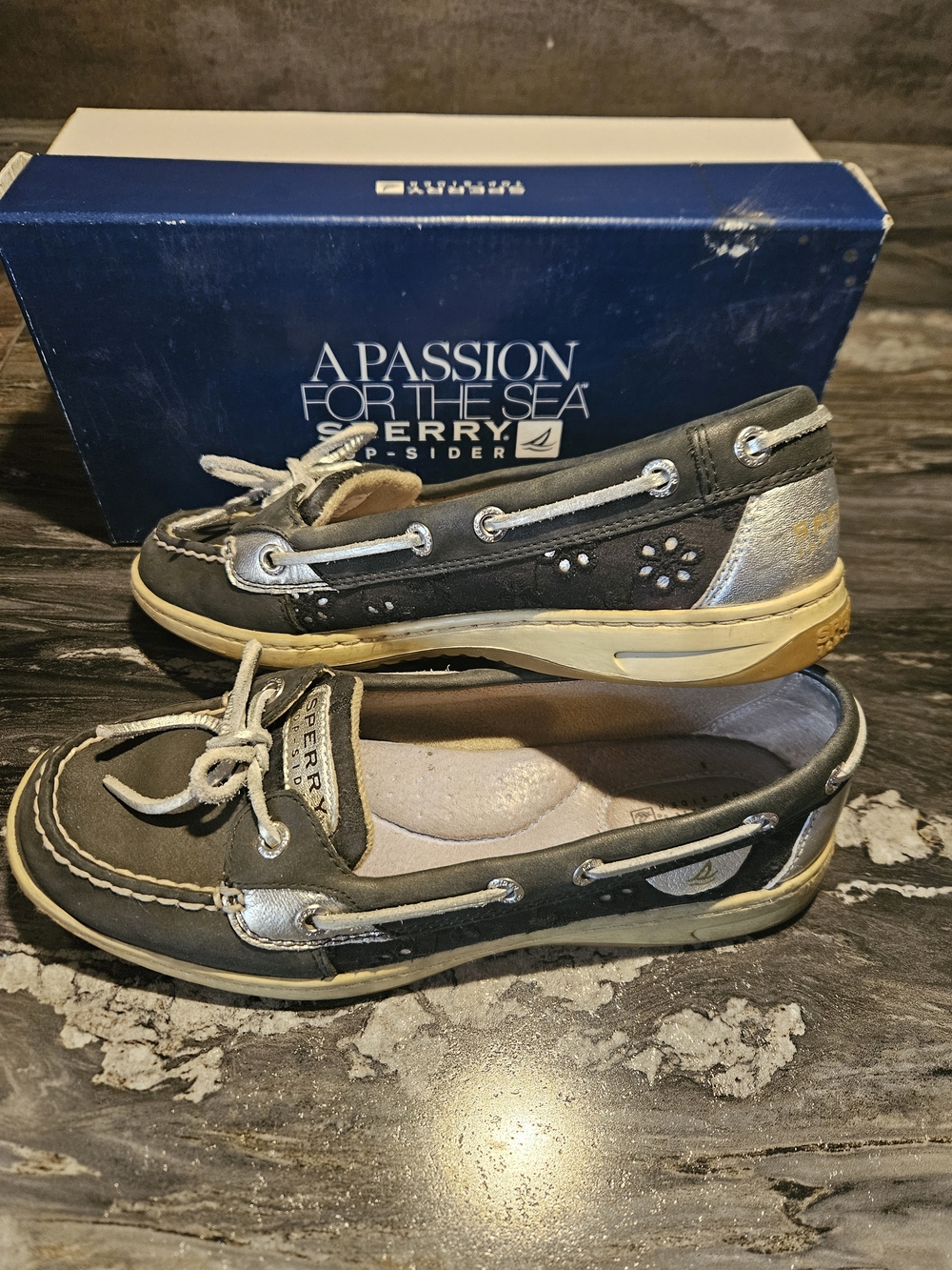 Sperry Angelfish Nlack Eyelets Womans Size 7.5